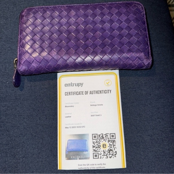 Bottega Veneta Handbags - Bottega Veneta Intrecciato Purple Full Zip Long Wallet Lambskin Leather EUC